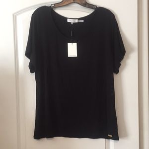 Calvin Klein woman’s short sleeve top